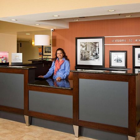 Hampton Inn Alexandria Exterior photo