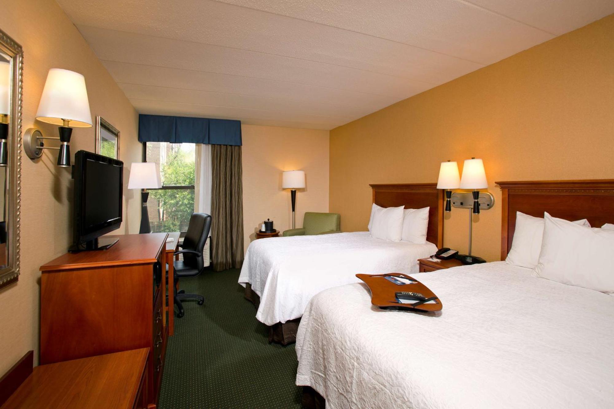 Hampton Inn Alexandria Exterior photo