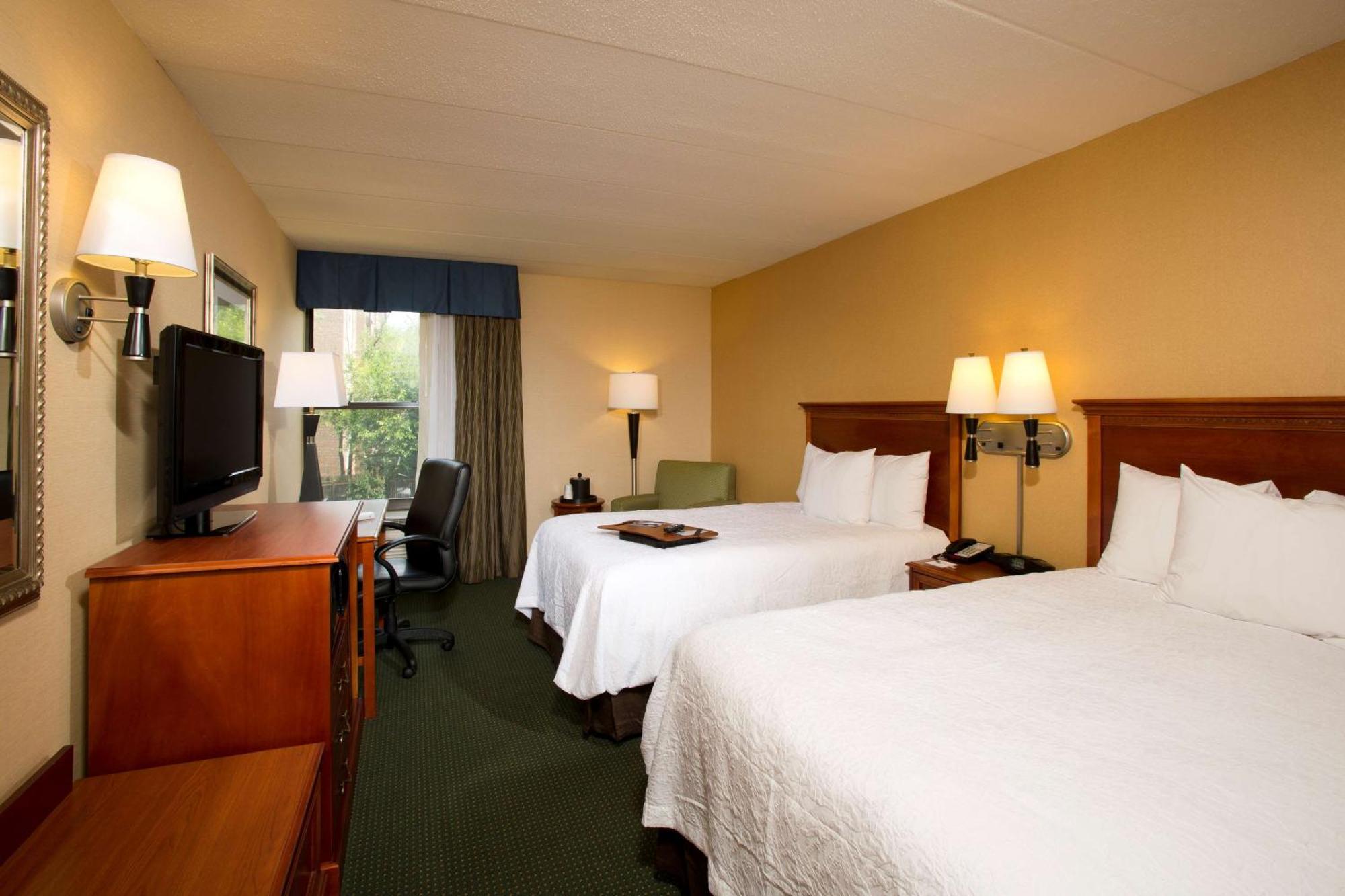 Hampton Inn Alexandria Exterior photo
