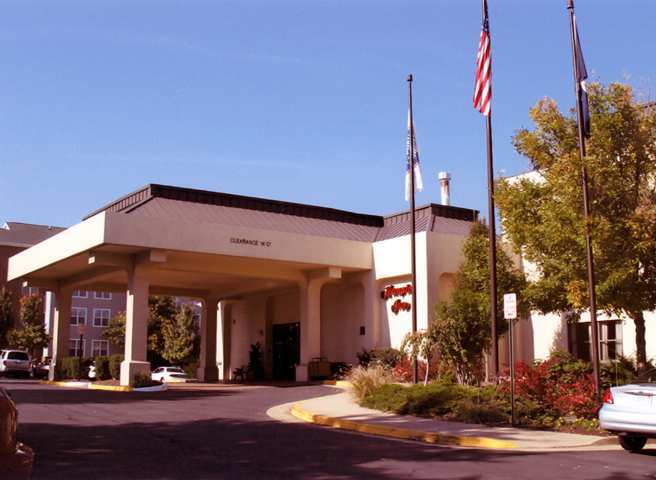 Hampton Inn Alexandria Exterior photo